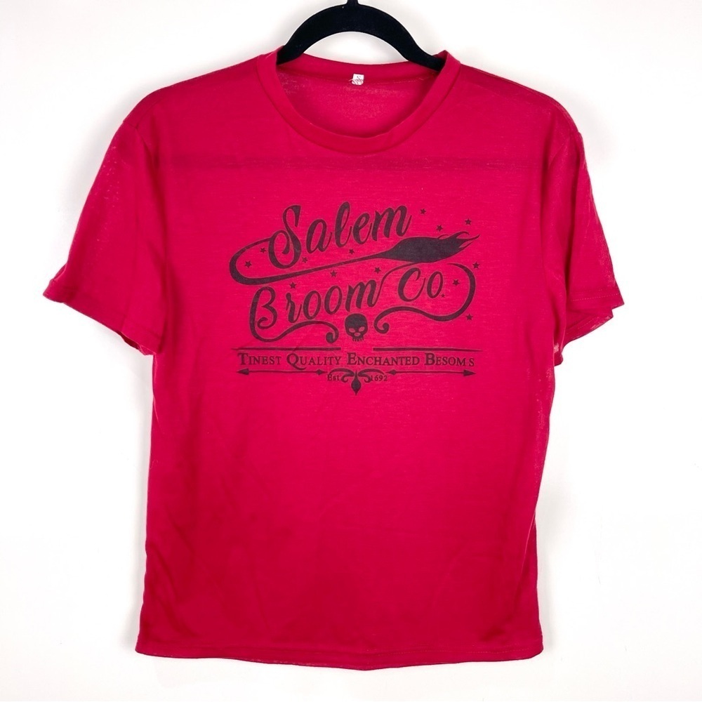 Salem Broom Co Halloween Graphic Short Sleeve Shirt Women's Size Small Red
